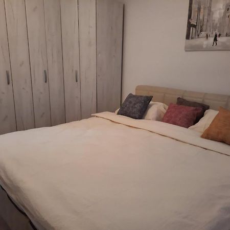 Ferienwohnung Dzoni SJJ Exterior foto